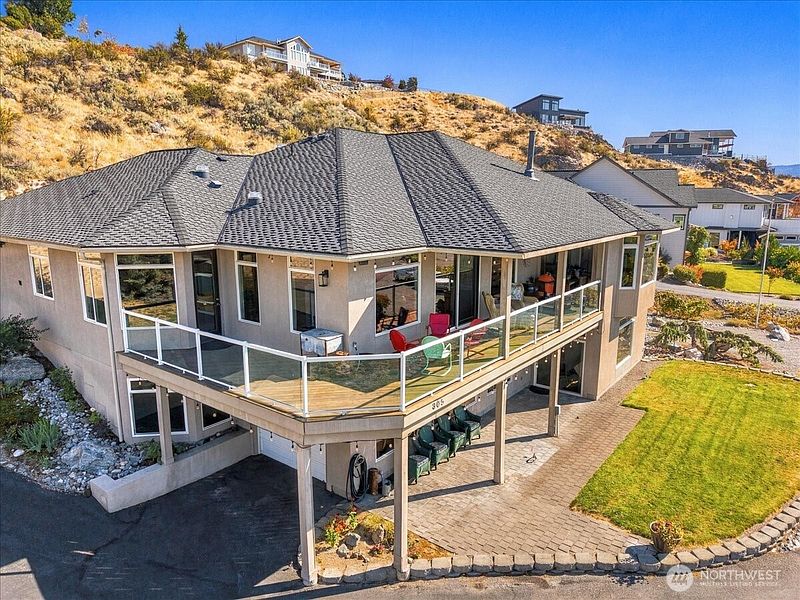 4th image of 305 Orchard View Drive