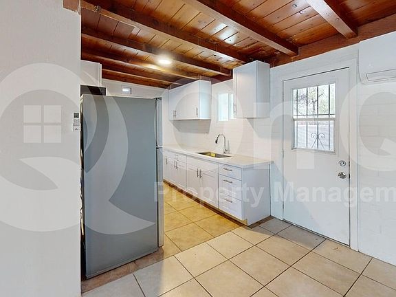 4th image of 3564 E Kleindale Rd #B