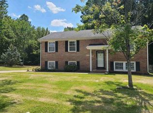 1202 W Roslyn Rd, Colonial heights, VA 23834