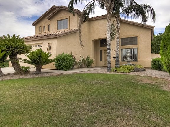 5th image of 363 W Raven Dr