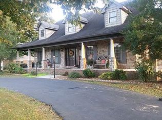 171 Carter Cir, Lafayette, TN 37083