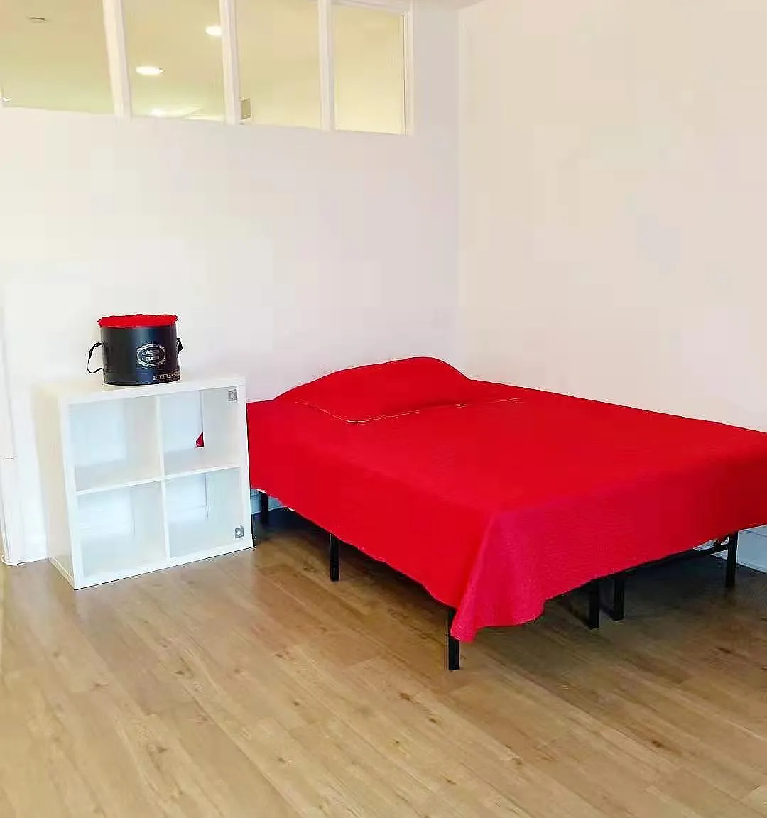 4 bed, 1600 sqft, $1,475 — Photo 1