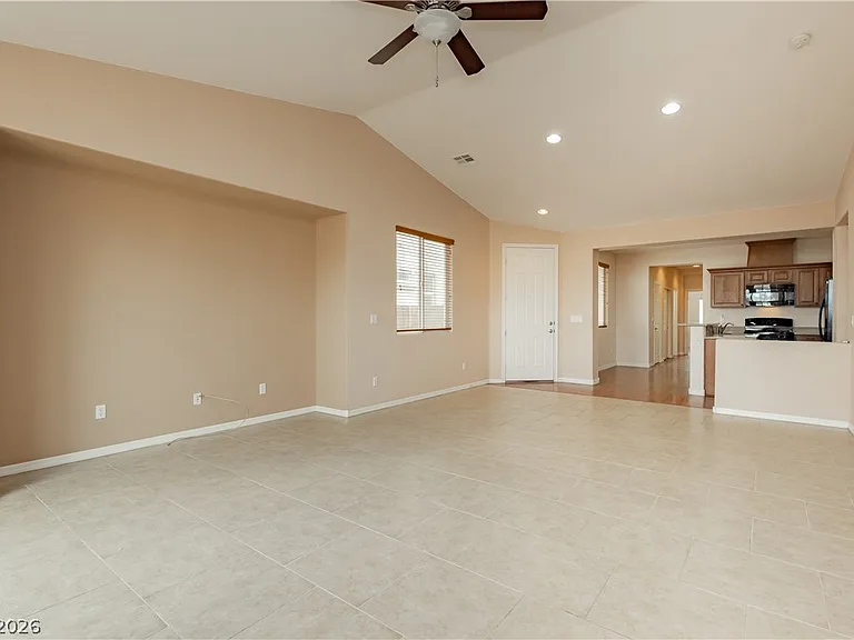 11220 Robin Park Ave — Photo 8