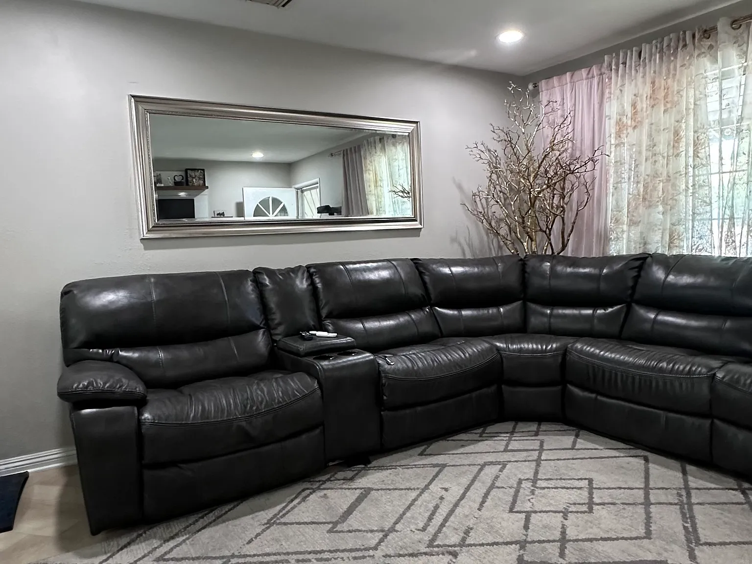 3 bed, 1800 sqft, $4,000 — Photo 4