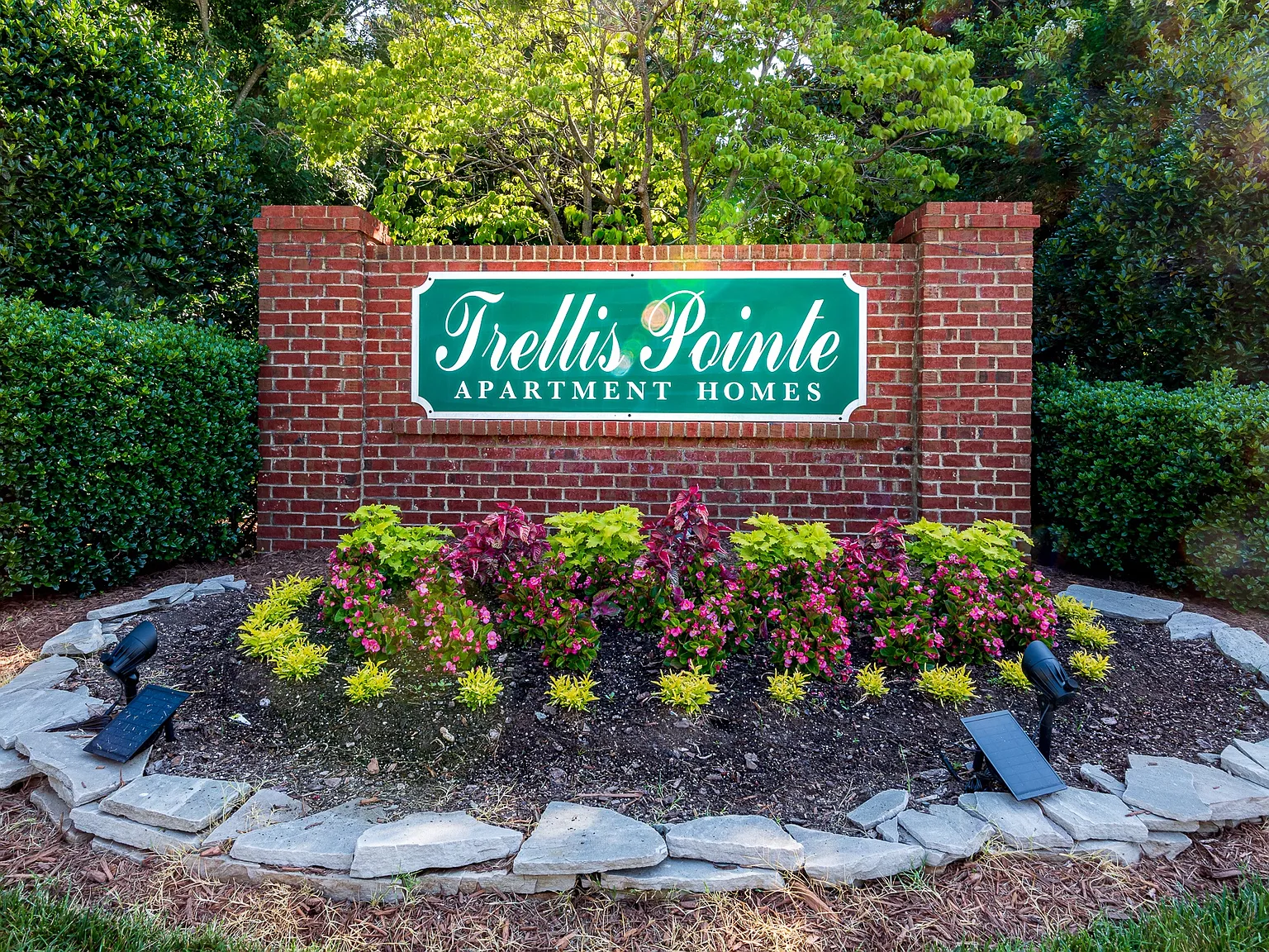 Trellis Pointe — Photo 3