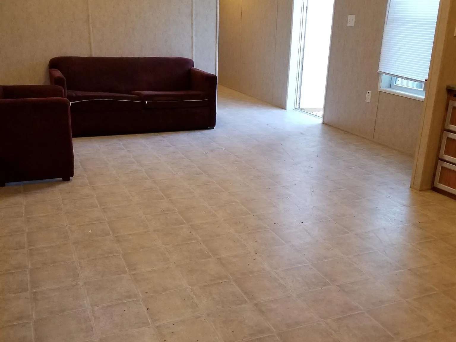3 bed, $850 — Photo 2