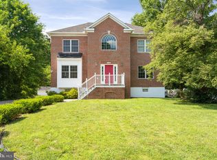 4512 Gage Rd, Alexandria, VA 22309