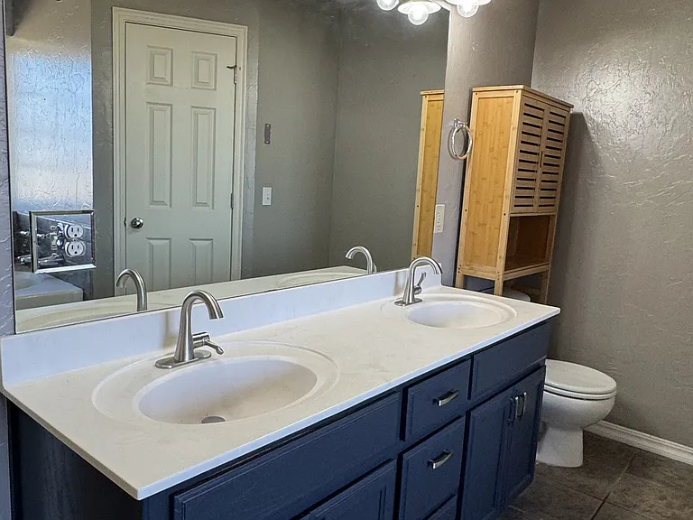 2237 Scissortail Landing Dr — Photo 20