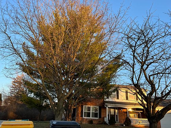 3rd image of 25633 Branchaster Rd