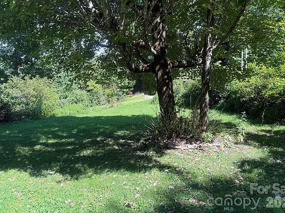 2nd image of 107 Flat Creek Rd