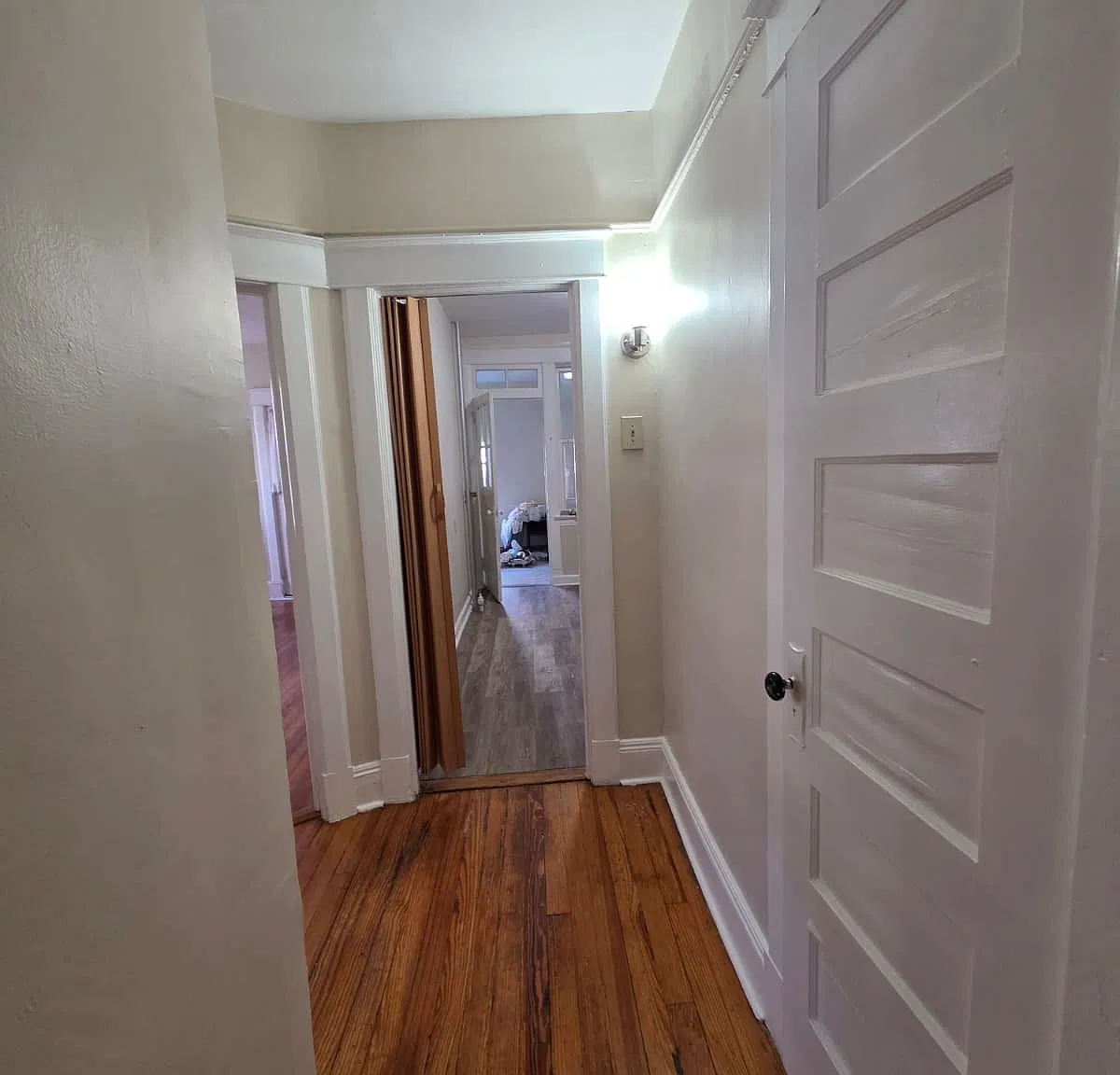 3 bed, 1.0 bath, $3,300 — Photo 3