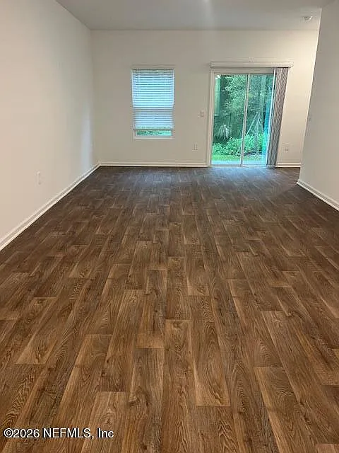 3 bed, 2.5 bath, 1492 sqft, $1,875 — Photo 2