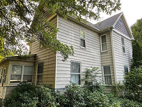 2nd image of 414 Venango Ave