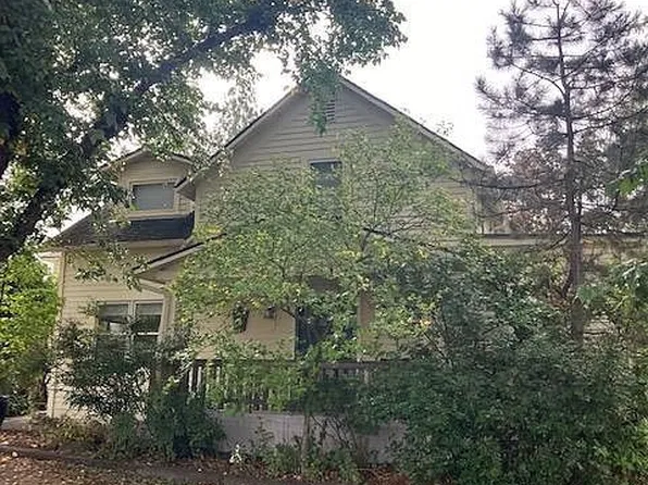1609 Jackson Rd, Ashland, OR 97520