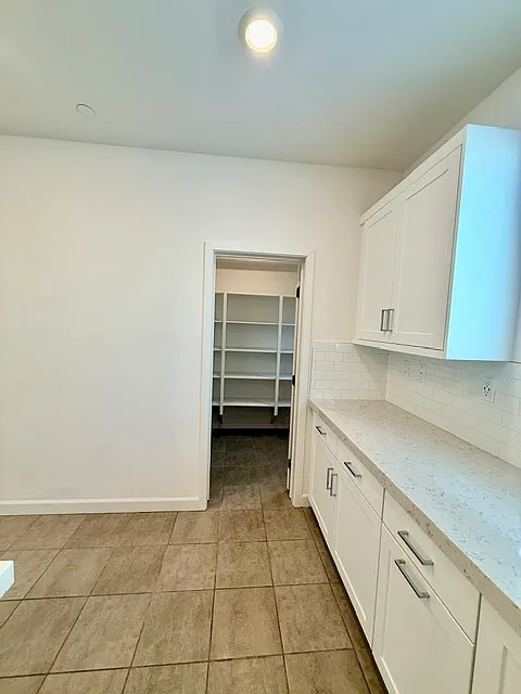 4 bed, 3.5 bath, 1810 sqft, $4,150 — Photo 4
