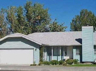 1030 W 14th Ave, Kennewick, WA 99337