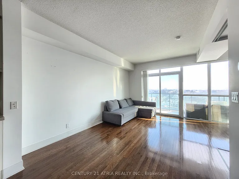 26 Norton Ave #1106 — Photo 7