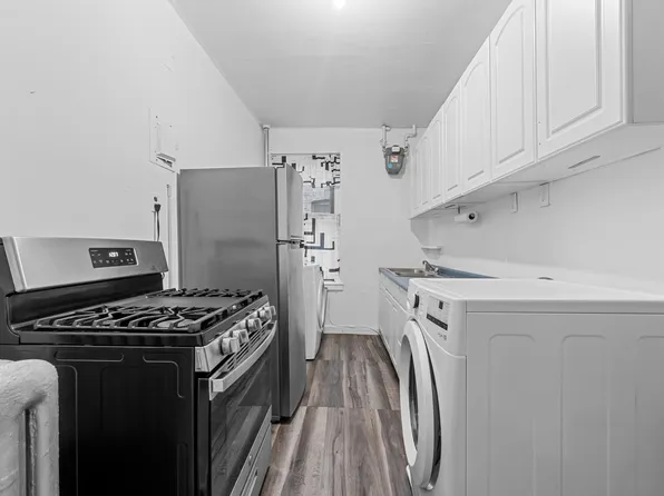 3279 Hull Avenue image 3 of 10