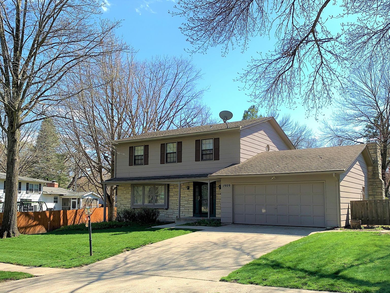 1909 Paulson Dr Ames Ia 50010 Mls 57319 Zillow