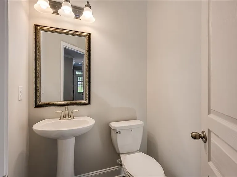 1856 Terrewood Dr — Photo 7