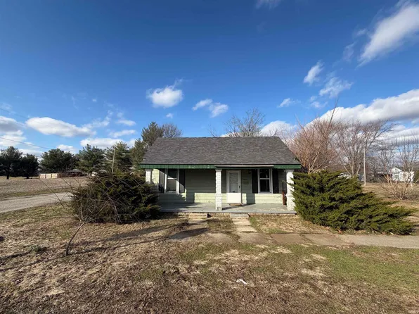 420 W Worthington St, Worthington, IN 47471