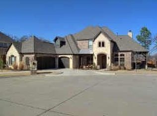 902 Canvasback Ct, Euless, TX 76039