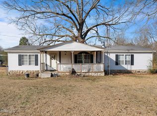 379 Wildwood Rd, Holly Springs, MS 38635