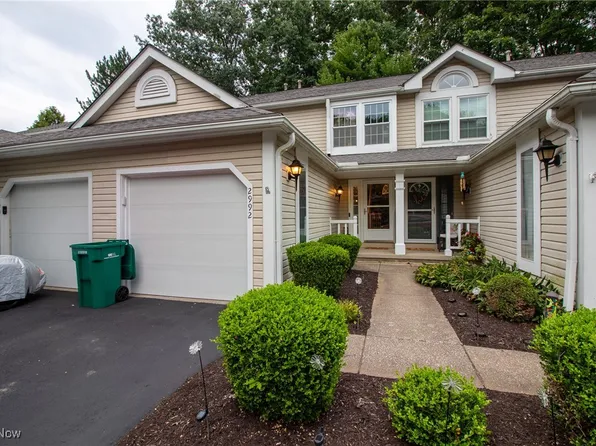 2992 Heatherwood Ct, Stow, OH 44224