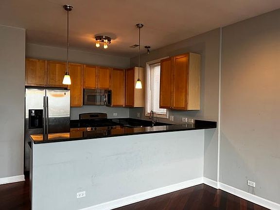 5th image of 1636 N Bosworth Ave APT 4N