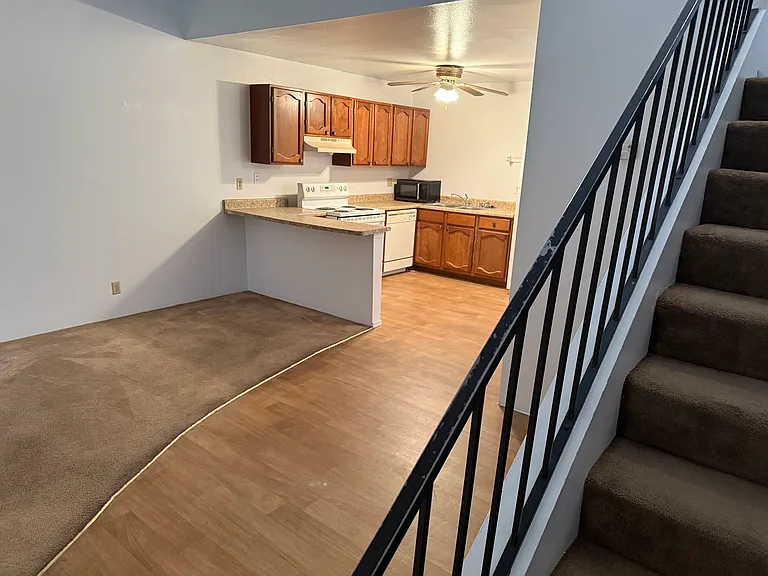5246 Golden Ln #D — Photo 4