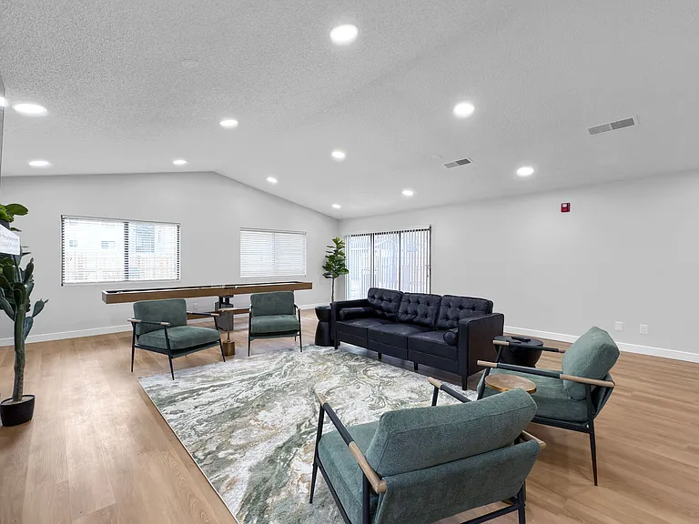 Rock Ridge Commons — Photo 16