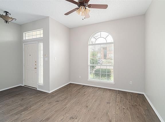 3rd image of 9709 Prestmont Pl
