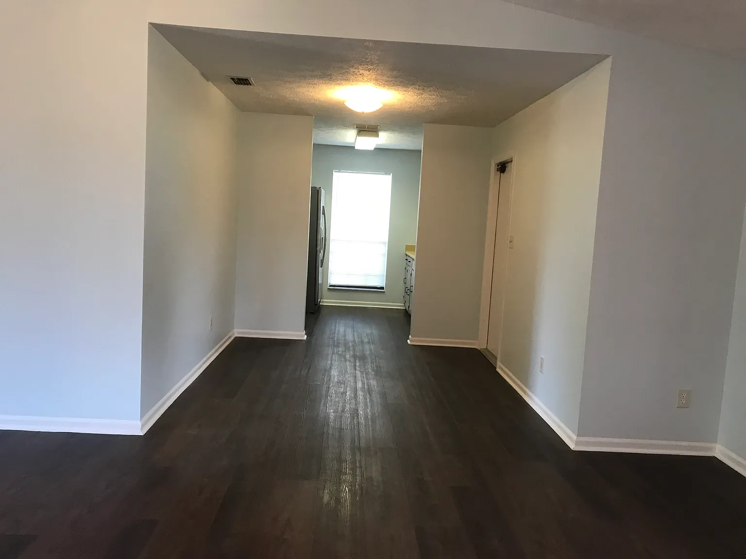3 bed, 1628 sqft, $1,800 — Photo 3