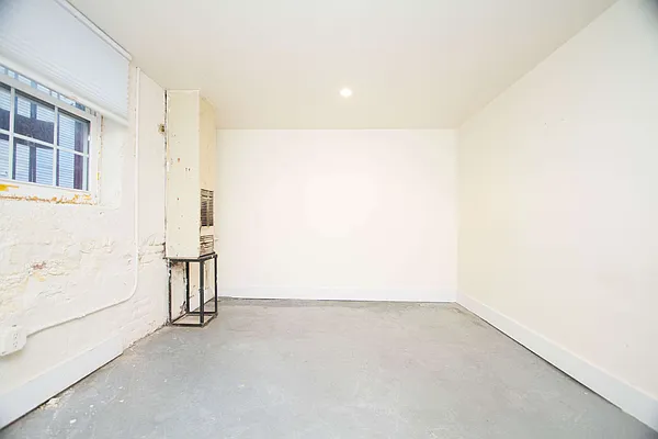 Rented by Nooklyn NYC LLC | media 10