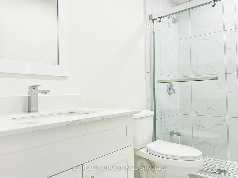 37 Page Cres — Photo 22