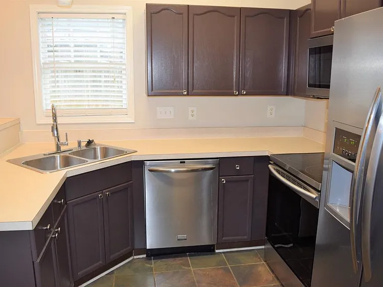 21345 Aftonshire Dr — Photo 10