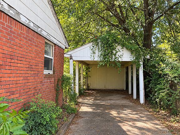 3rd image of 409 Mineral Rd