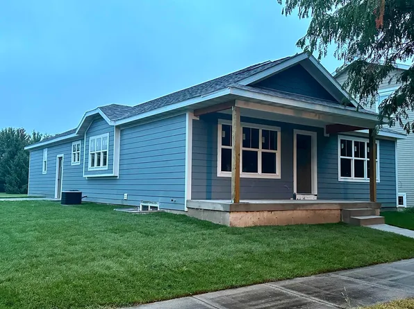 3135 Harmony St, Sun Prairie, WI 53590