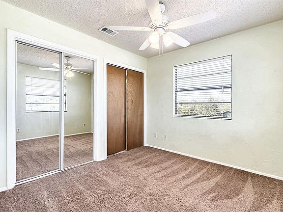 4th image of 901 Glass Dr APT A