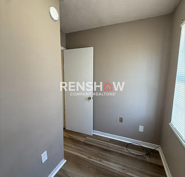 276 Greenfield Dr #F — Photo 9
