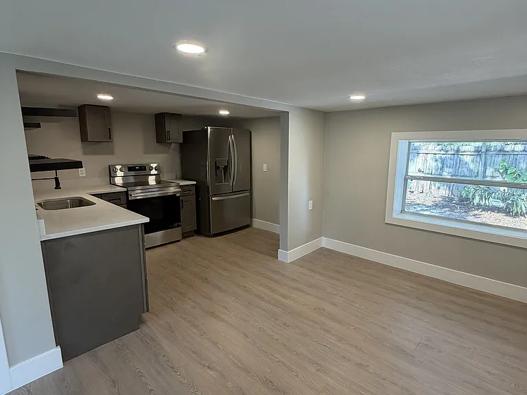 4710 2nd Ave N #1/2 — Photo 9