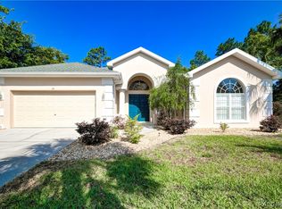 10 Cyclamen Ct, Homosassa, FL 34446
