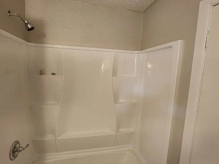 Patriot Apartments — Photo 5