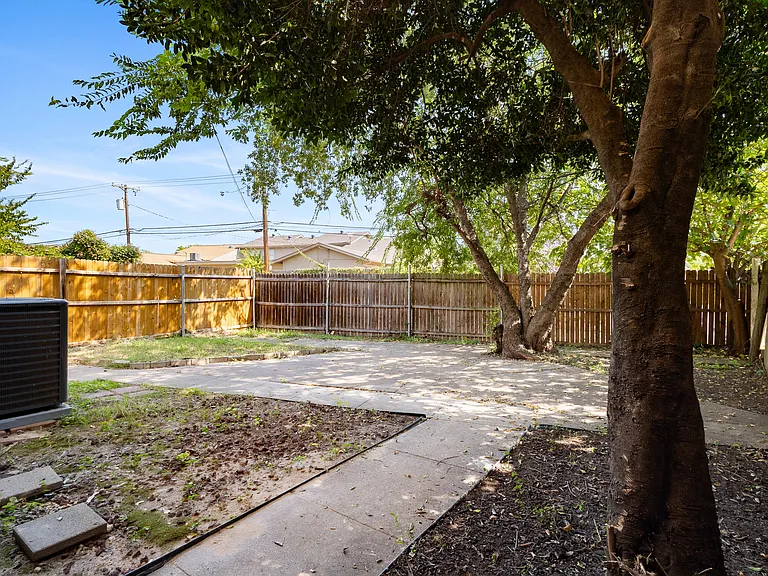2806 Spring Valley Dr — Photo 20