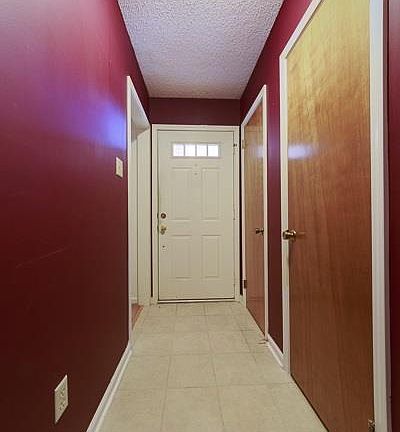 5th image of 2217 E Maryland Ave