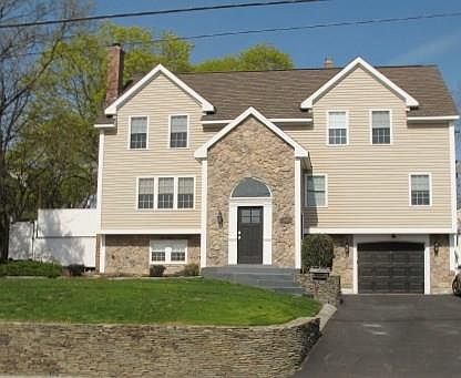 2nd image of 409 Woonasquatucket Ave