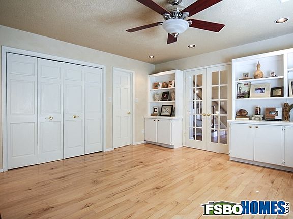 Office / Multi-Purpose Room off Entry