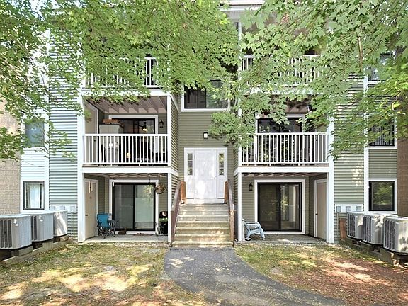 2nd image of 4 Bridgeview Cir Unit 35