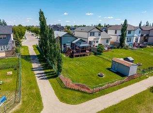 203 E Bishop Mews NW, Rocky View County, AB T0J 1X2