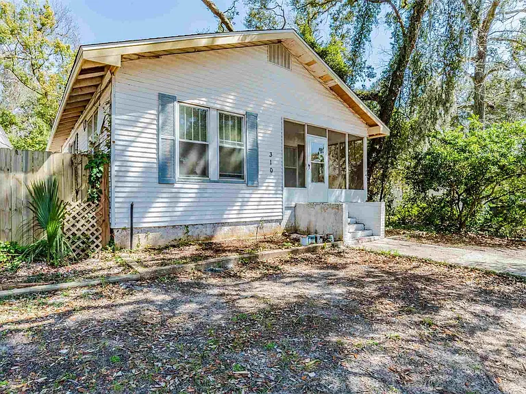 310 Stanley Ave — Photo 30